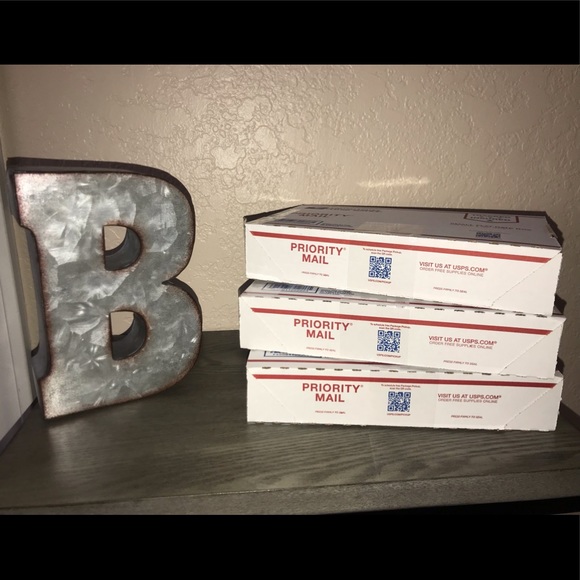 Meet your Posher, Brianna💓 - Picture 2 of 4